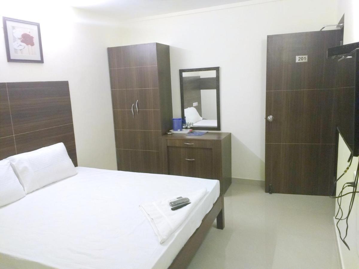 צ'נאי Hotel Amrita Mogappair מראה חיצוני תמונה