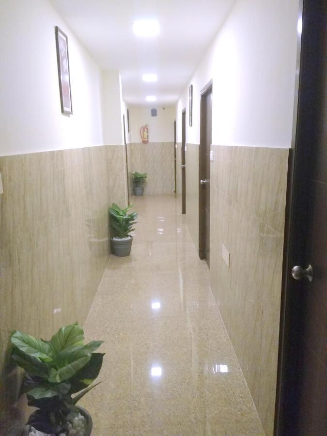 צ'נאי Hotel Amrita Mogappair מראה חיצוני תמונה